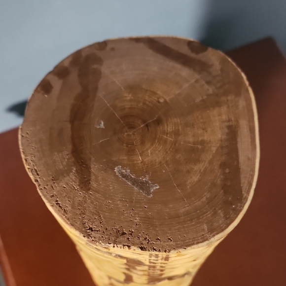 Handcrafted Leaf Design Vase - Picture 4 of 6